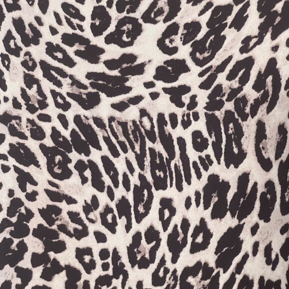 Chicos Leopard Print Cold Shoulder Top Size 3 (US 16/18 XL) Lightweight Stylish - Picture 5 of 12